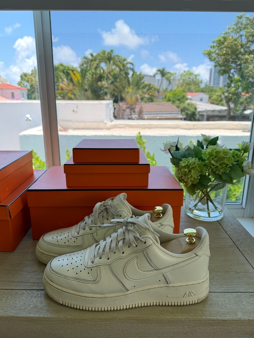 Nike Leather Air Force One’s S in Off-White/Eggshell - Picture 2 of 4
